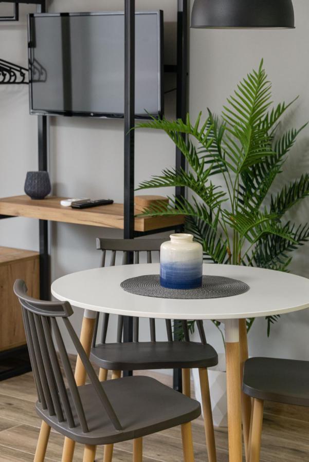 Sts Eight 6.1 Apartment เทสซาโลนิกิ ภายนอก รูปภาพ